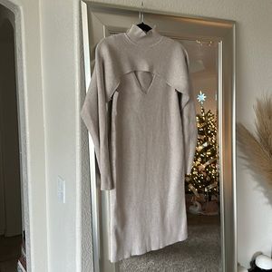 2-piece Cream Sweater Dress with Tags From Banana Republic (Never Worn)